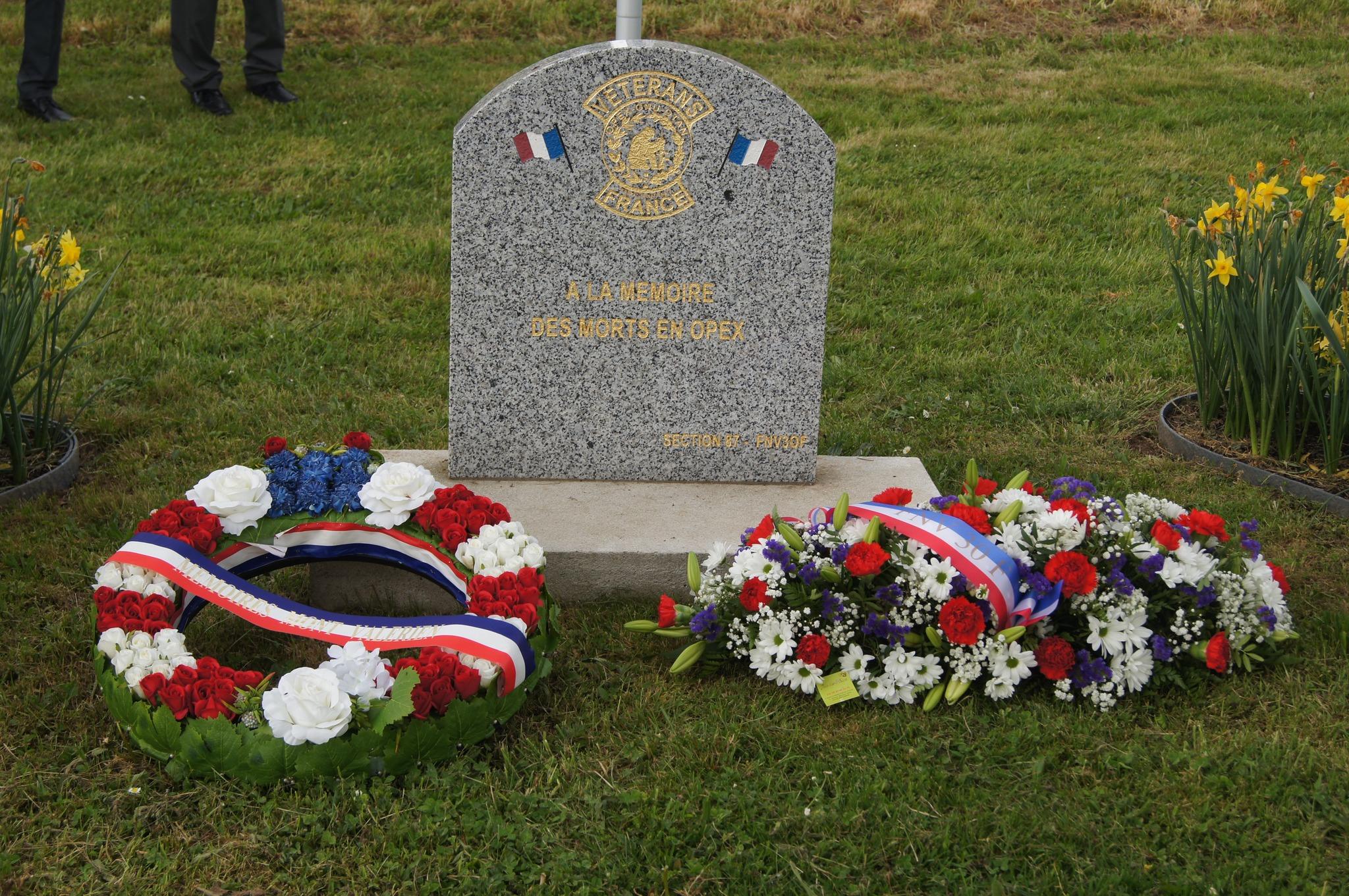 Stèle OPEX – Feytiat (87) : vue rapprochée de la stèle départementale inaugurée le 11 septembre 2021